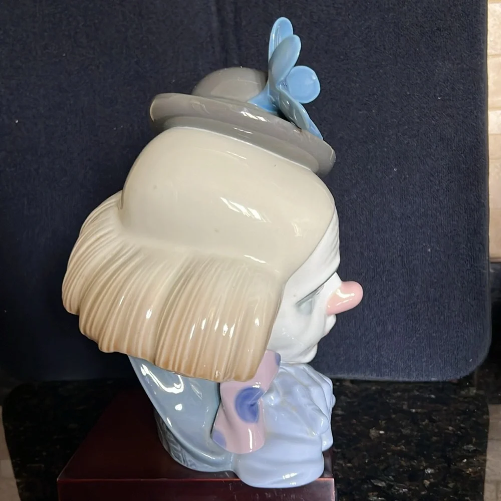 Vintage 1980’s Lladro pensive Clown bust #5130 with wood base and original box - Picture 5 of 17
